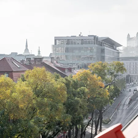 New Cozy In Heart Of Free Garage Parking * ブラチスラヴァ